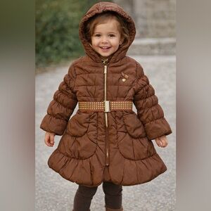 Le Chic Boutique Girls Brown Puffer Jacket with Hood, Belt, Fitted Waist 5/6